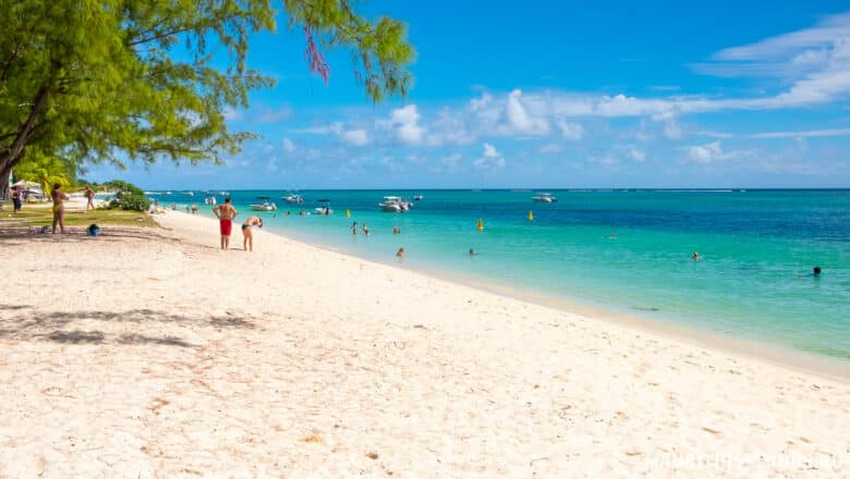 Der Strand von Le Morne auf Mauritius ist einer der besten Strände der Insel